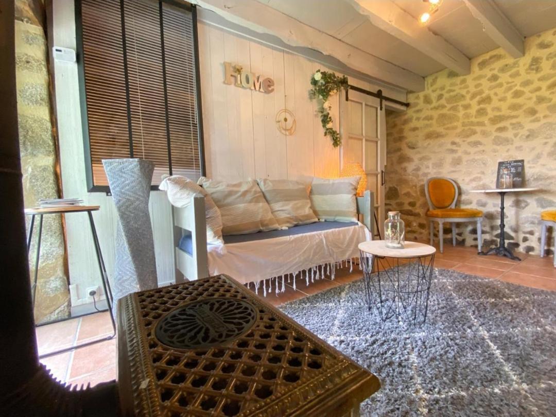 Gite Le Onze Beauval Saint-Dizier-Leyrenne Exterior photo